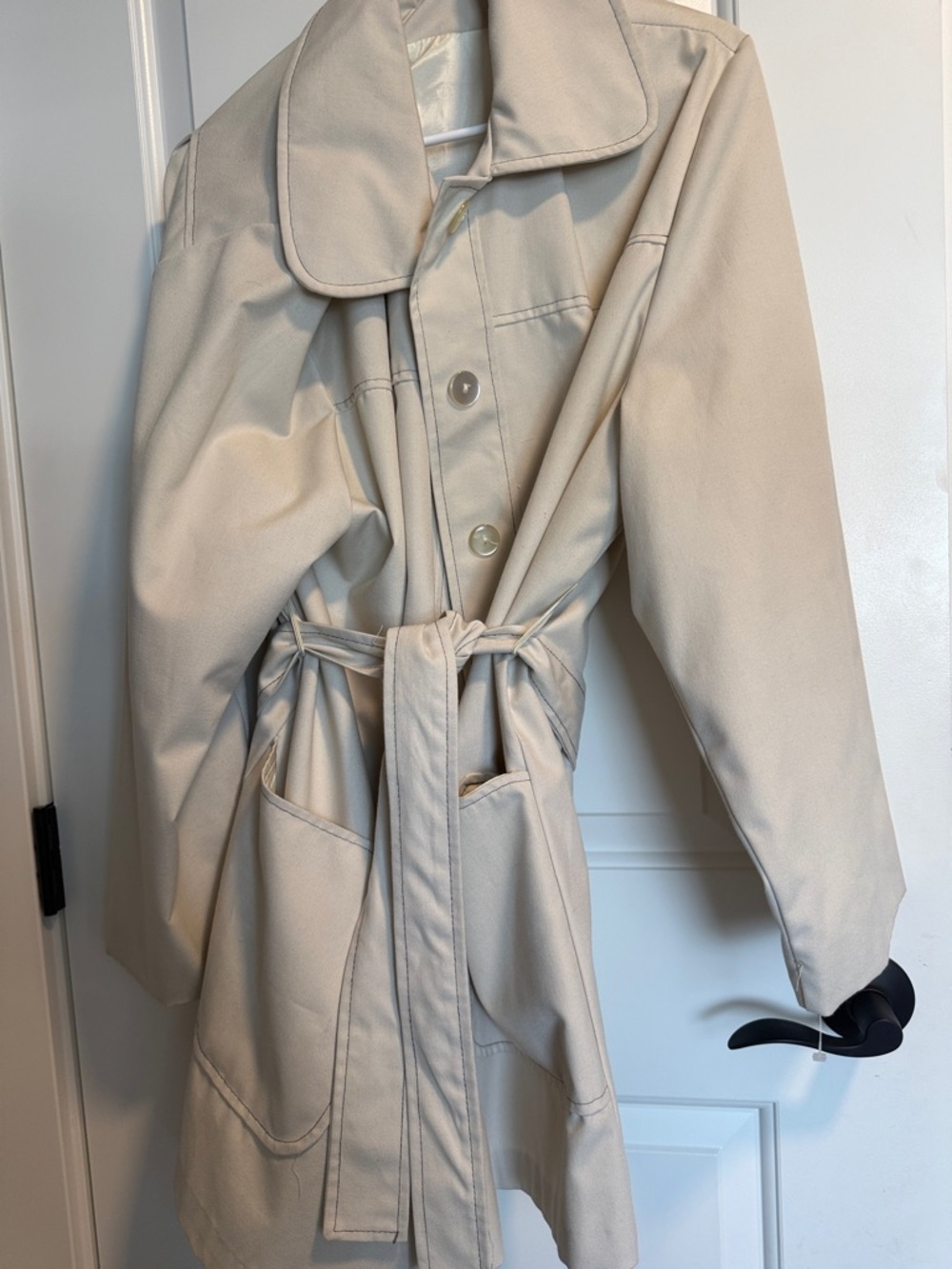 Vintage 1960s-early 70s beige trench coat - Large - Picture 3 of 3
